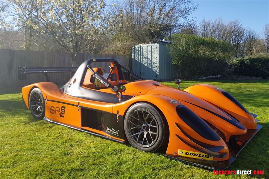 radical-sr3-rs-and-1995-leyland-daff