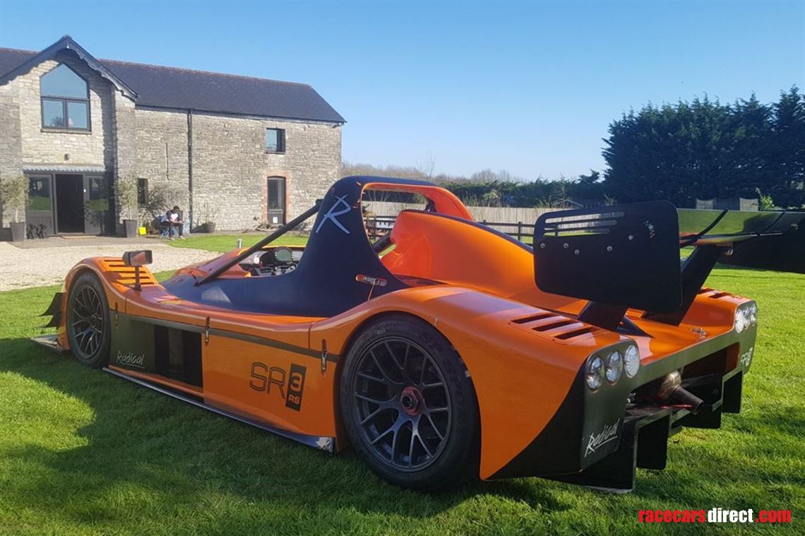 radical-sr3-rs-and-1995-leyland-daff