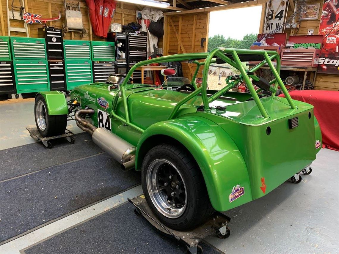 caterham-hayabusa-brand-new-race-car-270-bhp