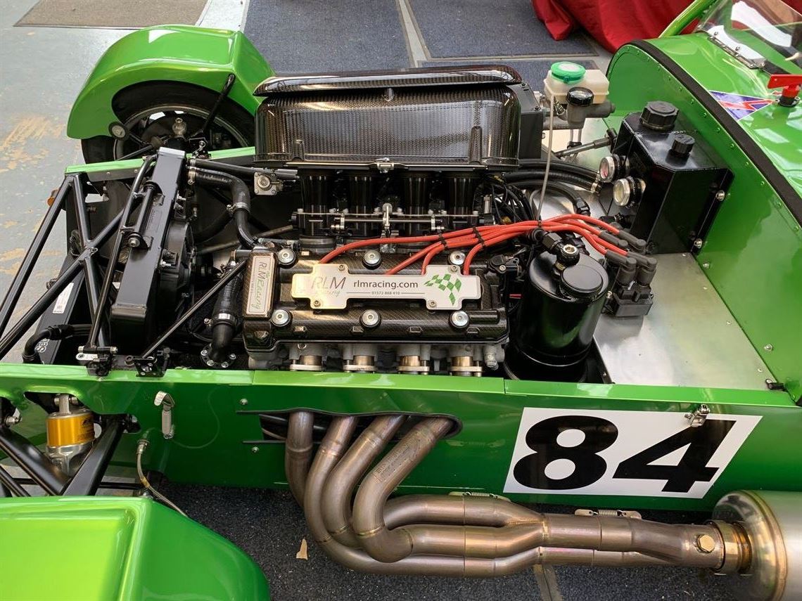 caterham-hayabusa-brand-new-race-car-270-bhp