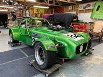 caterham-hayabusa-brand-new-race-car-270-bhp