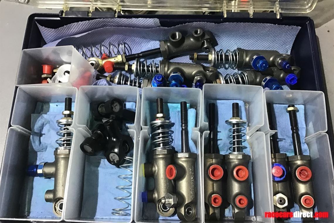 x8-tilton-77-series-master-cylinders