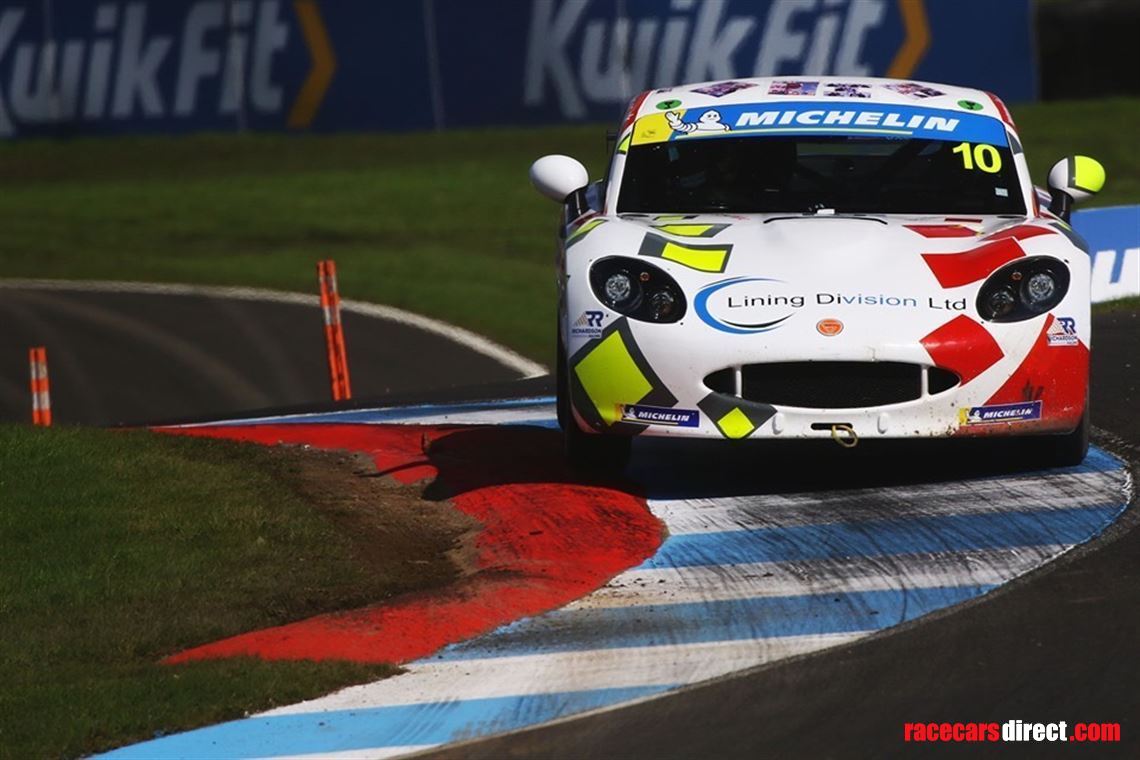 will-martins-2019-ginetta-junior-g40-car