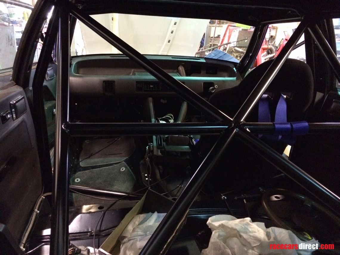 ex-works-group-1-rover-3500s