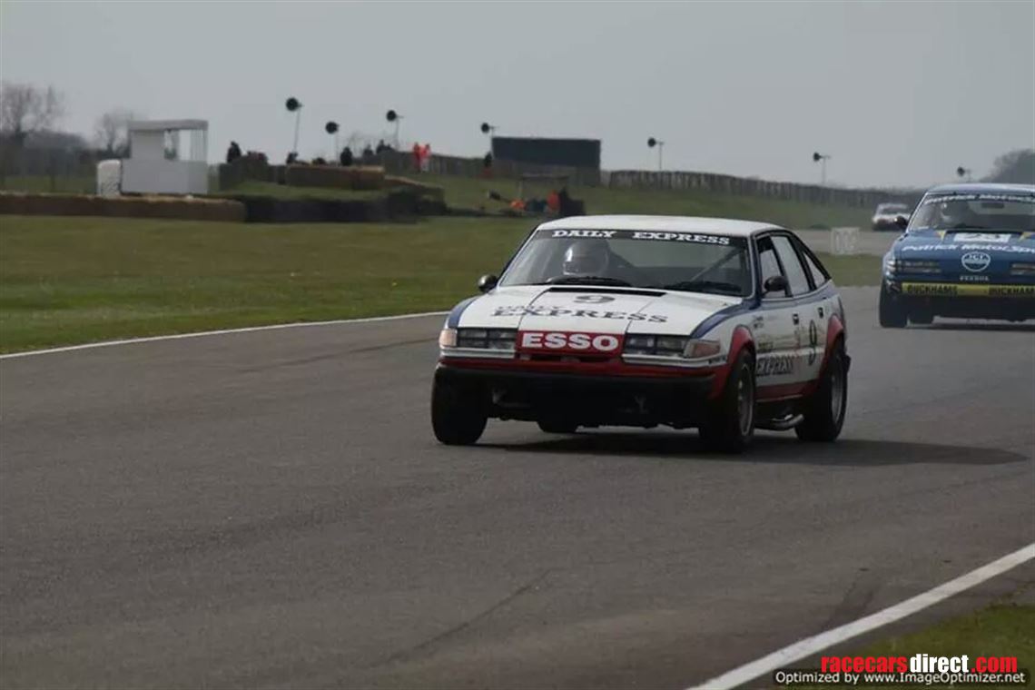 ex-works-group-1-rover-3500s