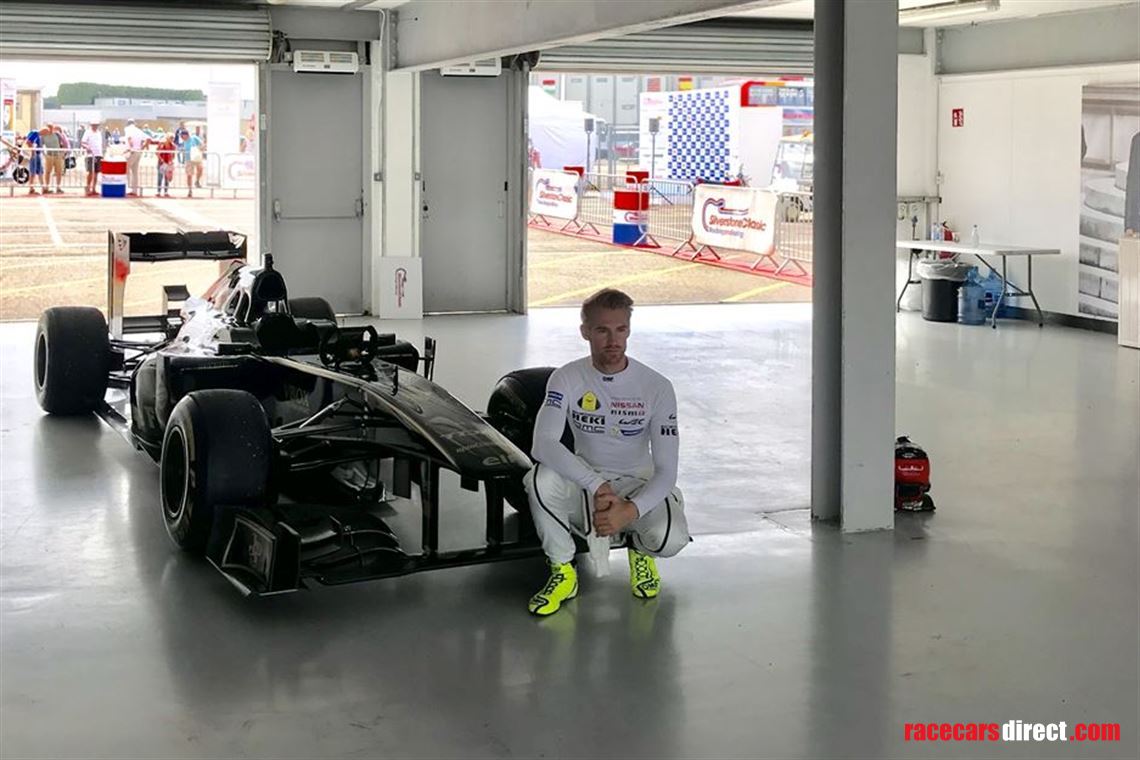 tdf-1-based-on-a-2011-sauber-c30-f1-car