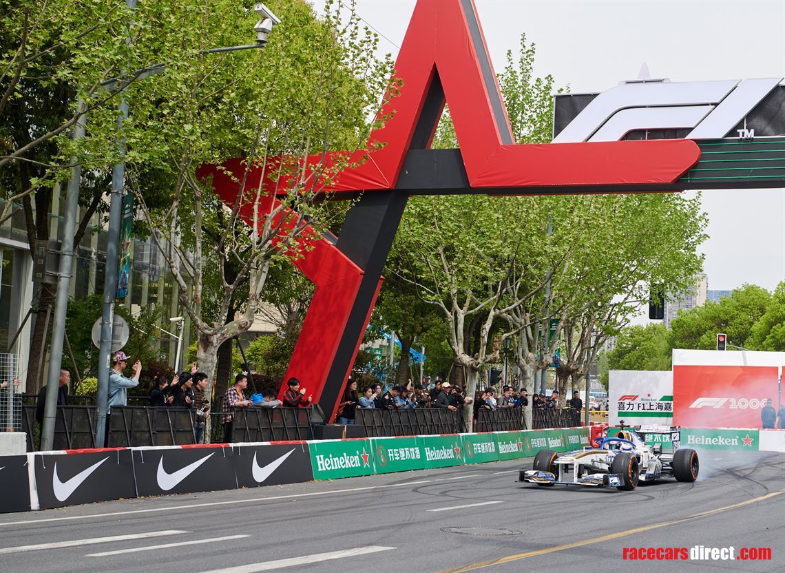 tdf-1-based-on-a-2011-sauber-c30-f1-car