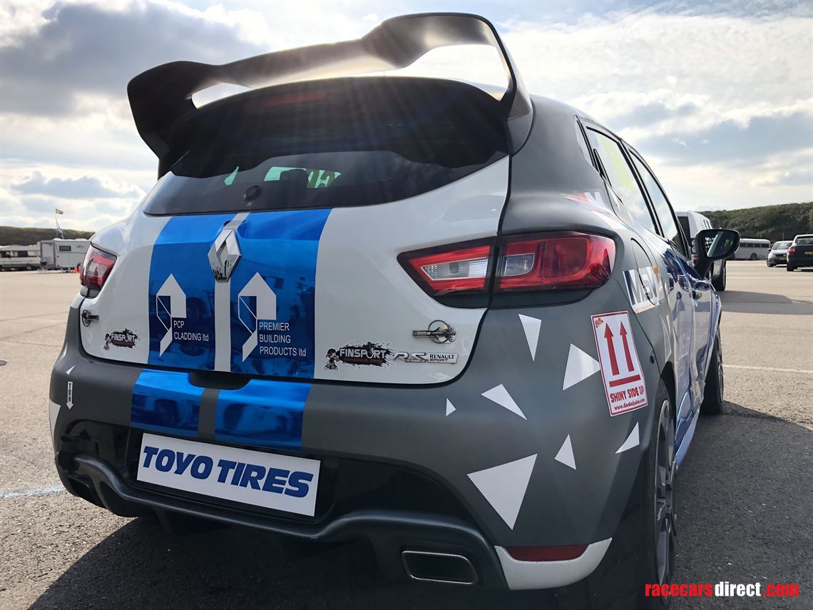 renault-clio-cup-2015-generation-4-race-car-f