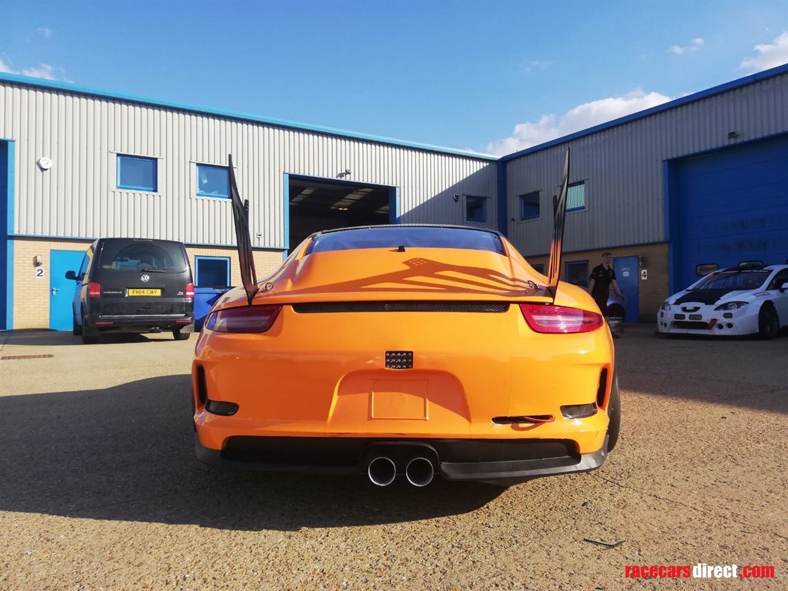 porsche-991-carrera-cup-endurance-car