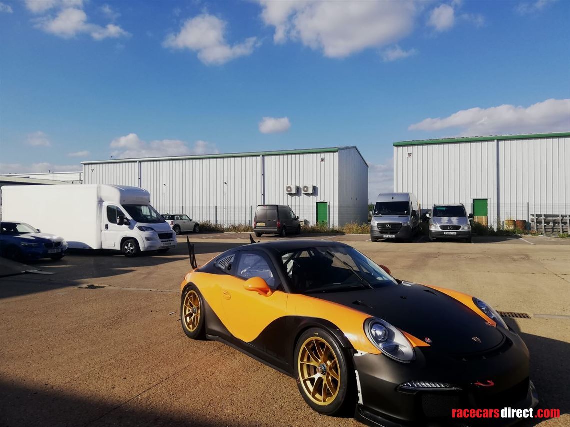 porsche-991-carrera-cup-endurance-car
