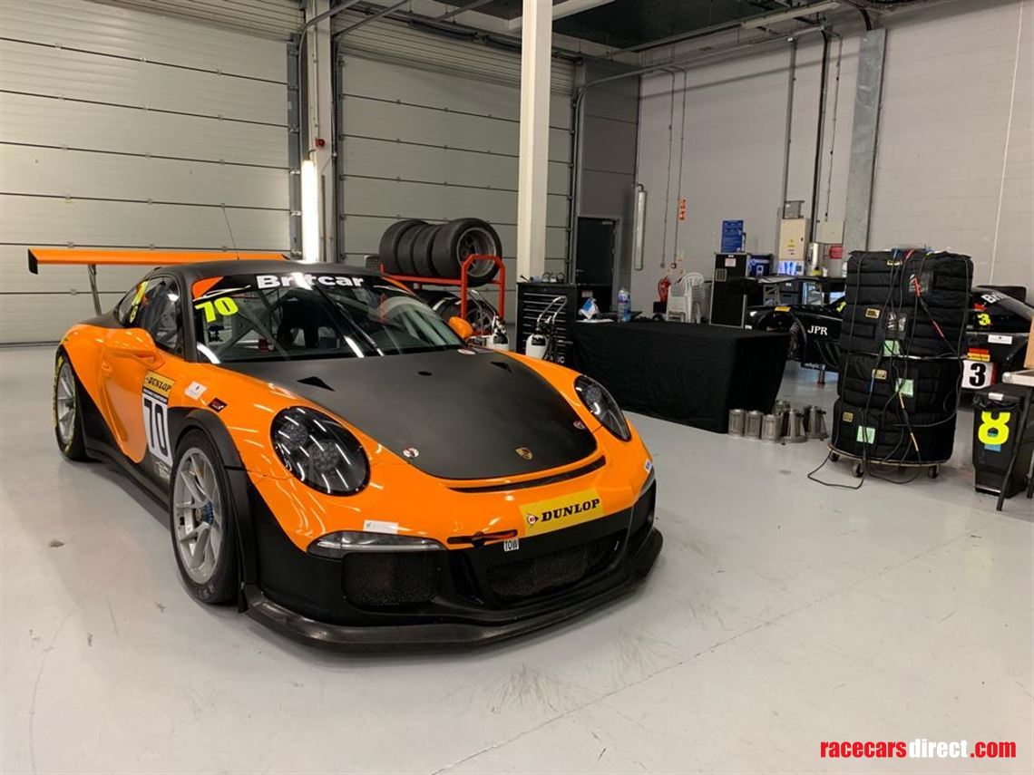 porsche-991-carrera-cup-endurance-car