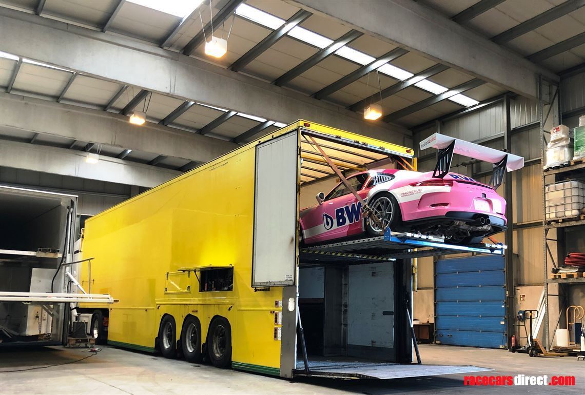 Racecarsdirect.com - Race Trailer / Double Deck - 3 Cars plus Living