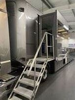 2018-luxury-race-transporter-with-large-day-l