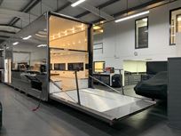 2018-luxury-race-transporter-with-large-day-l