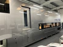 2018-luxury-race-transporter-with-large-day-l