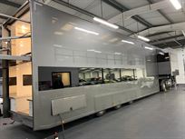 2018-luxury-race-transporter-with-large-day-l