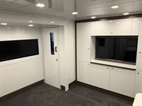 2018-luxury-race-transporter-with-large-day-l