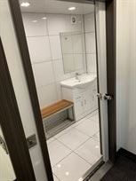 2018-luxury-race-transporter-with-large-day-l