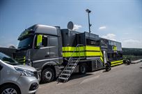 2018-luxury-race-transporter-with-large-day-l