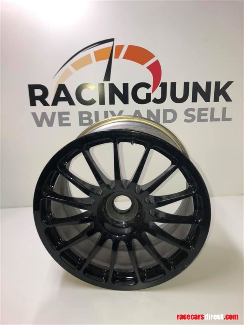 oz-18-centrelock-wheels