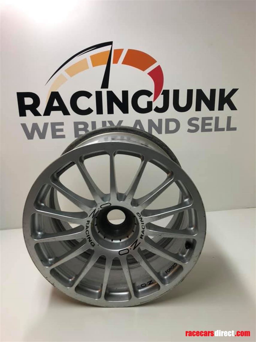 oz-18-centrelock-wheels