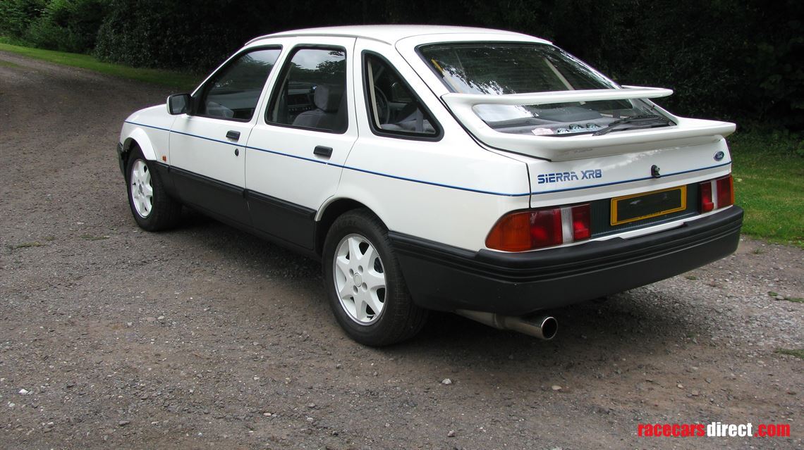 ford-sierra-xr8-1985