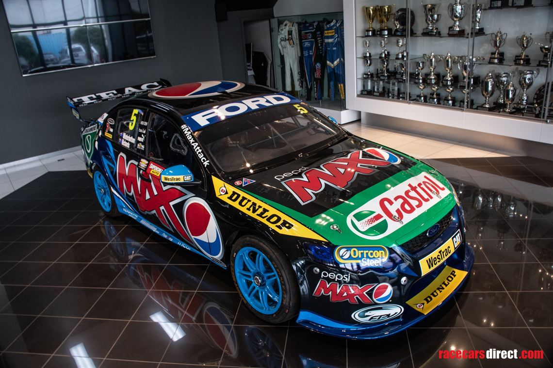 2013 Bathurst winning Falcon V8 Supercar