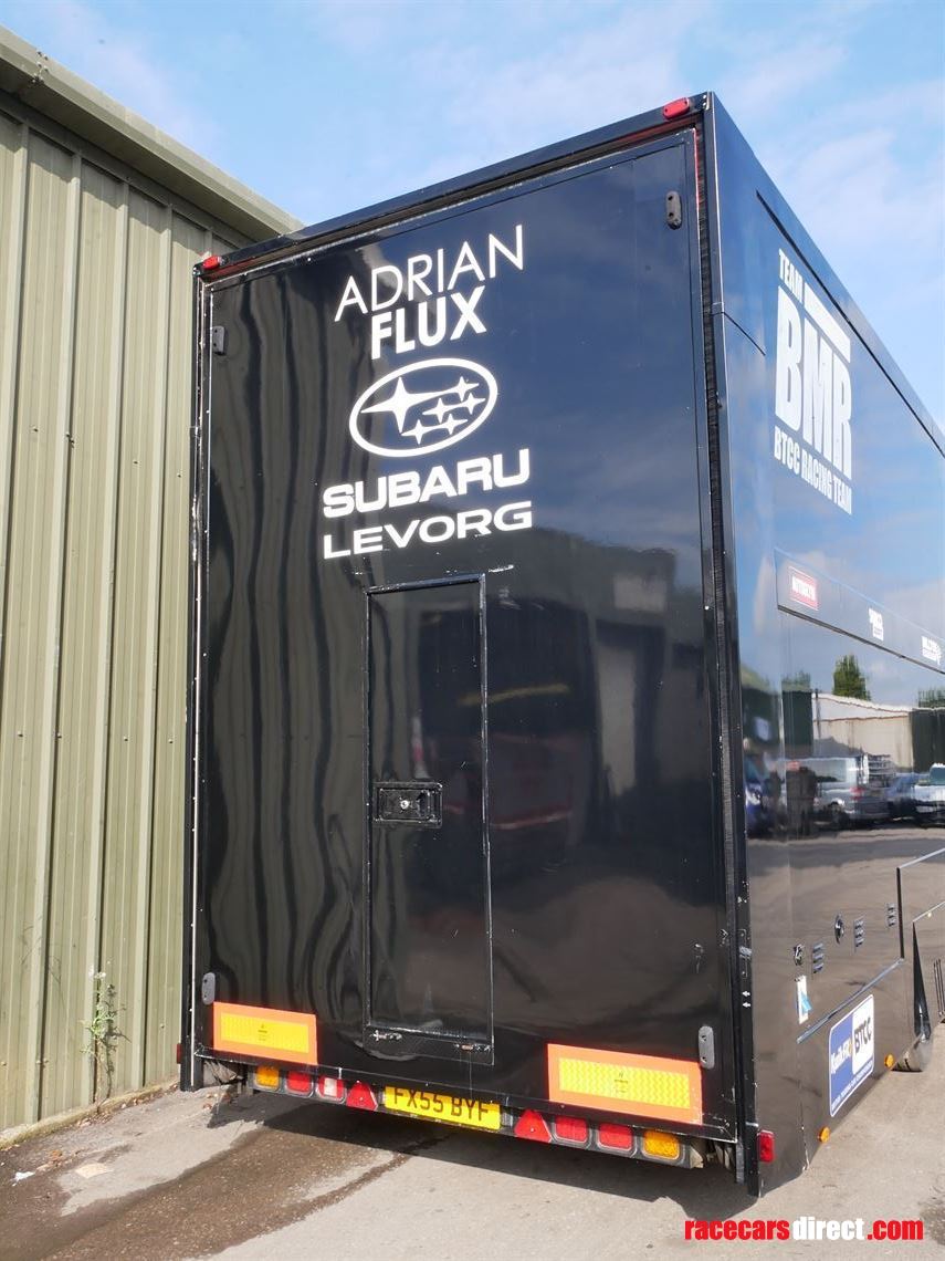 3-car-transporter-with-living