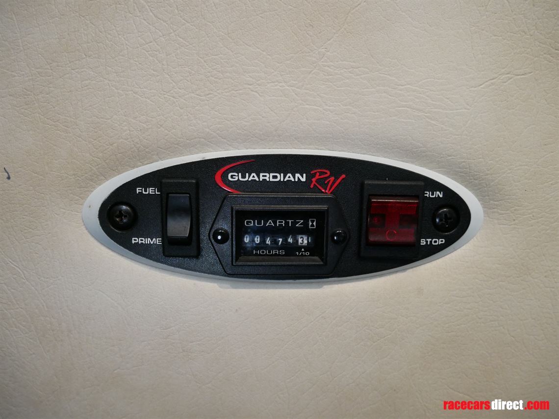 3-car-transporter-with-living