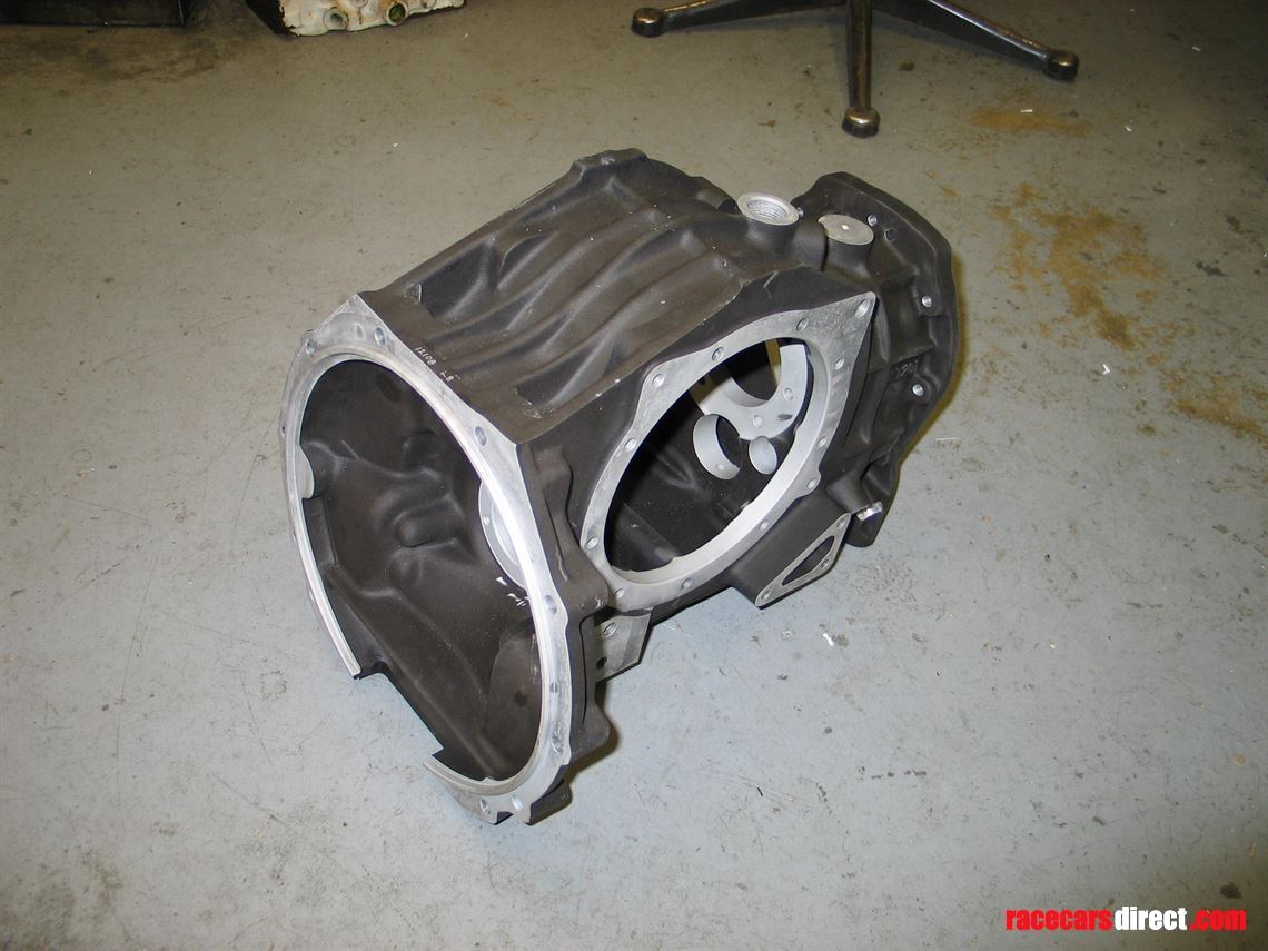 new-hewland-ft200-main-case