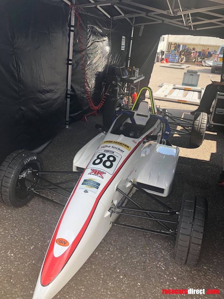 ray-gr18-formula-ford