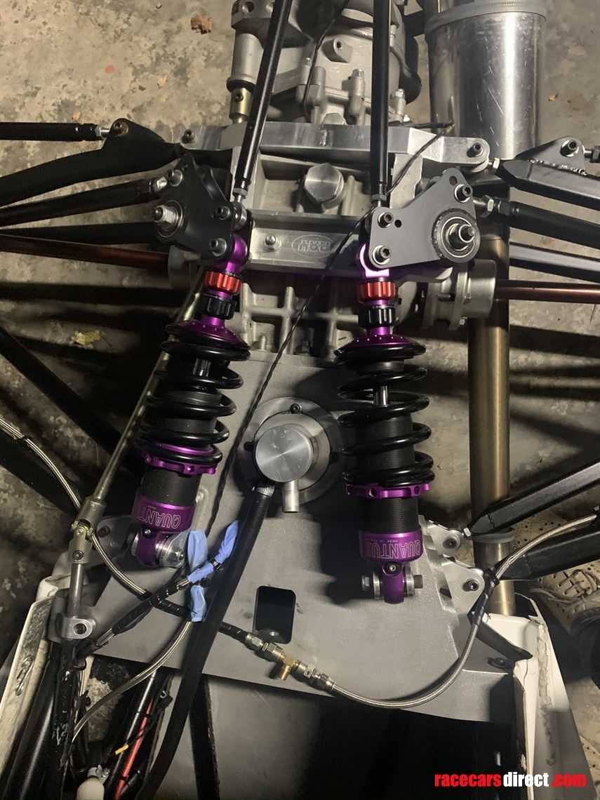 ray-gr18-formula-ford