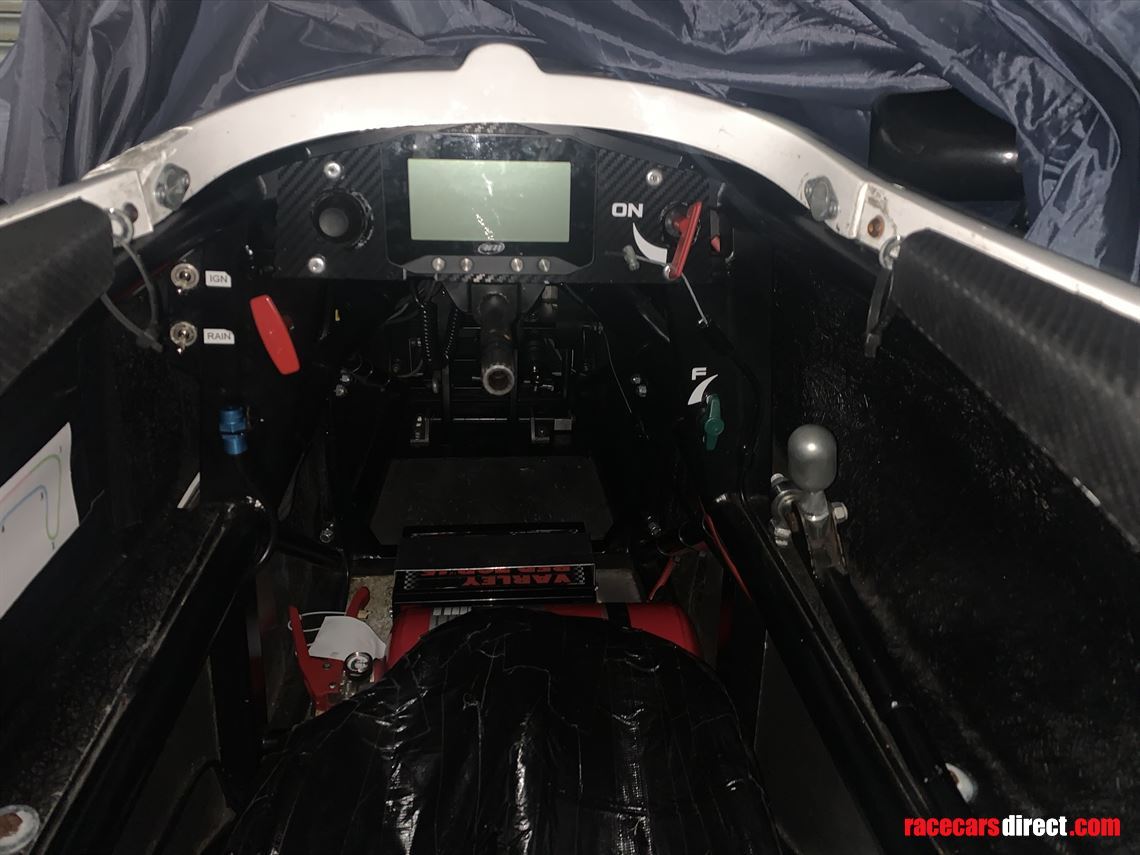 ray-gr18-formula-ford