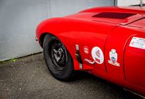 jaguar-e-type-semi-lightweight
