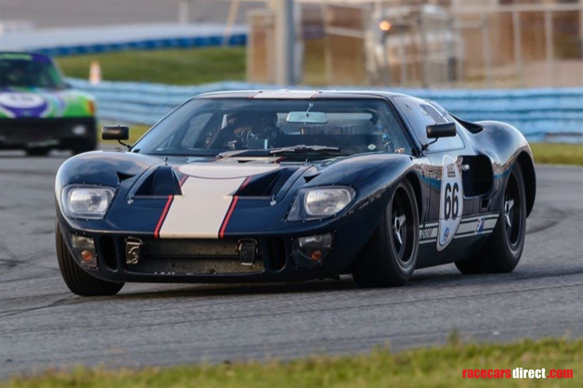 ford-gt40-by-gelscoe