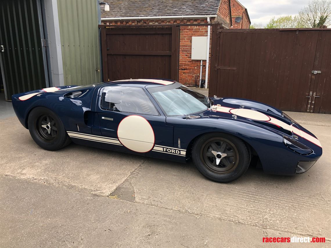 ford-gt40-by-gelscoe