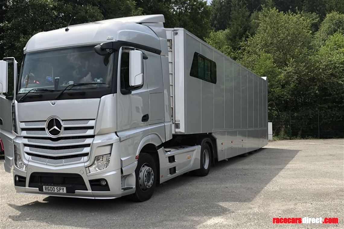 Racecarsdirect.com - Race car transporter