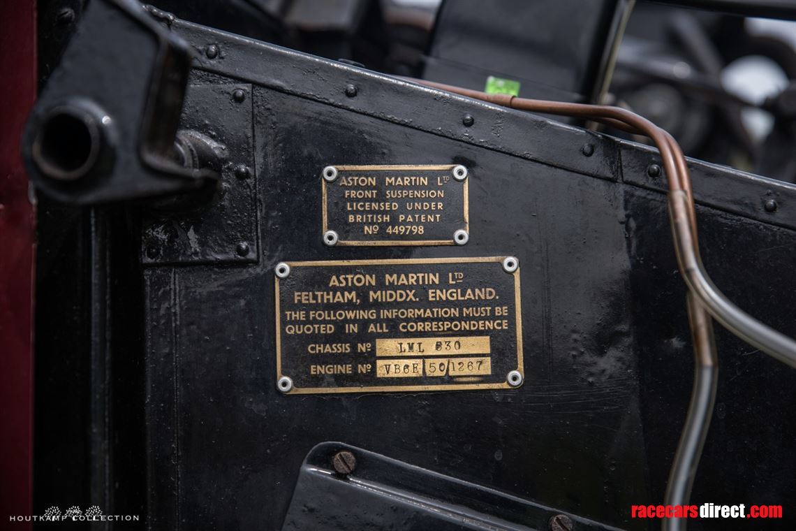 aston-martin-db24-rhd