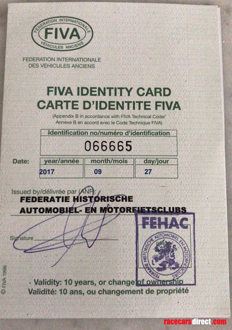 aston-martin-db24-rhd