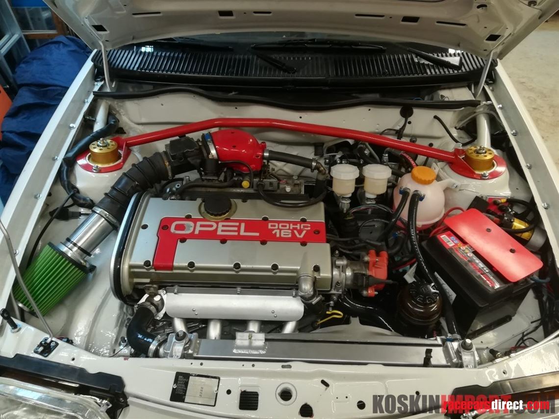 historic-opel-kadett-e-gsi-16v
