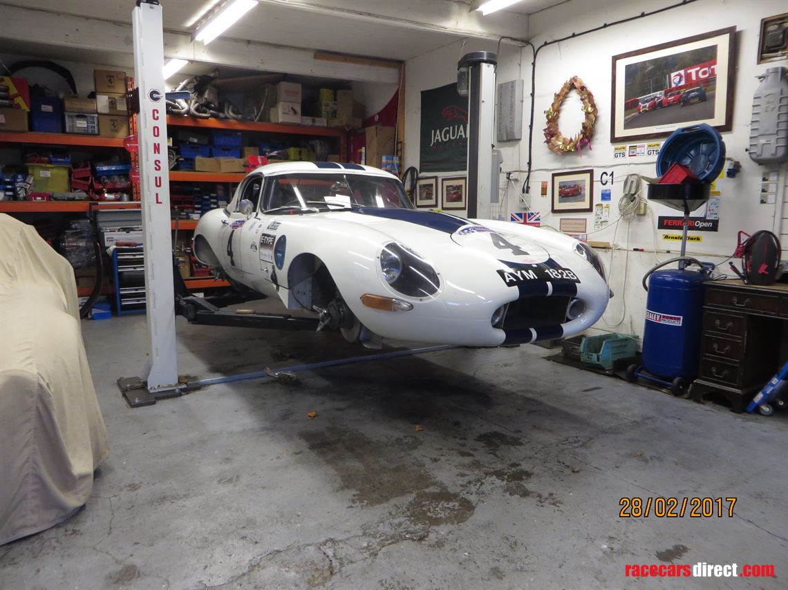 jaguar-e-type-38l-semi-lightweight-fia-1964