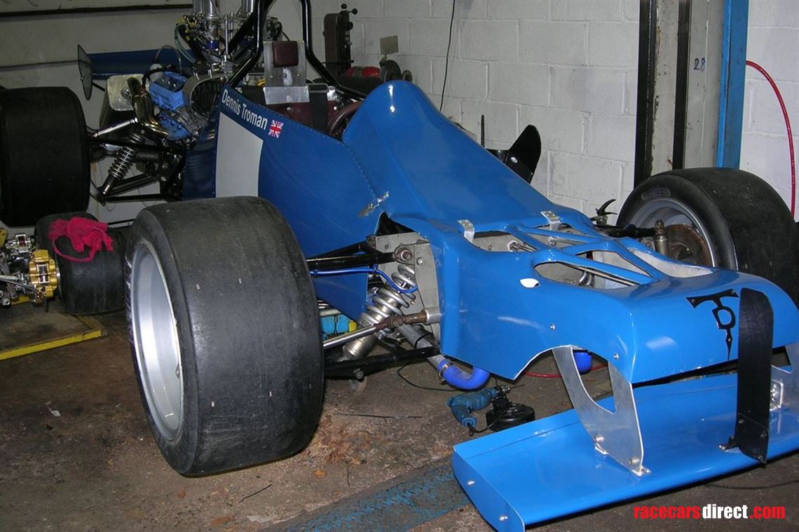 super-modified-class-v8-oval-racer-from-the-6