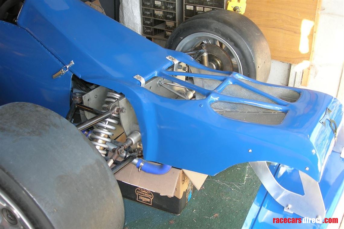 super-modified-class-v8-oval-racer-from-the-6