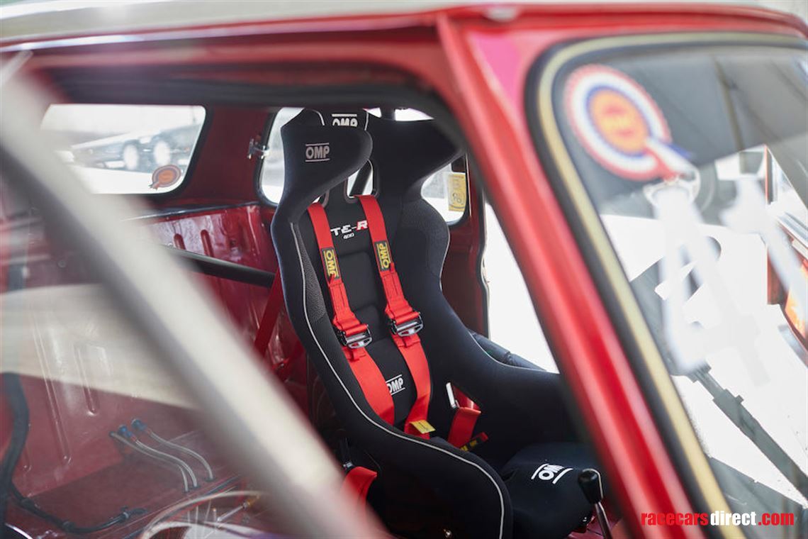 1967-austin-mini-cooper-s-group-2-specificati