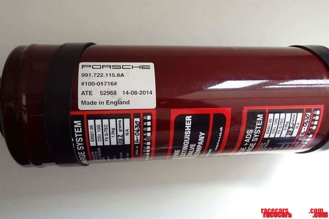 porsche-fire-extinguisher