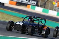 420r-caterham-race-car
