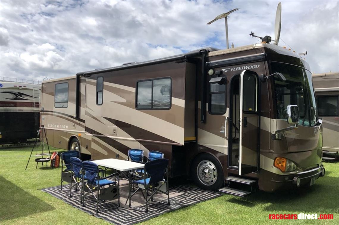 Fleetwood Excursion RV 2006