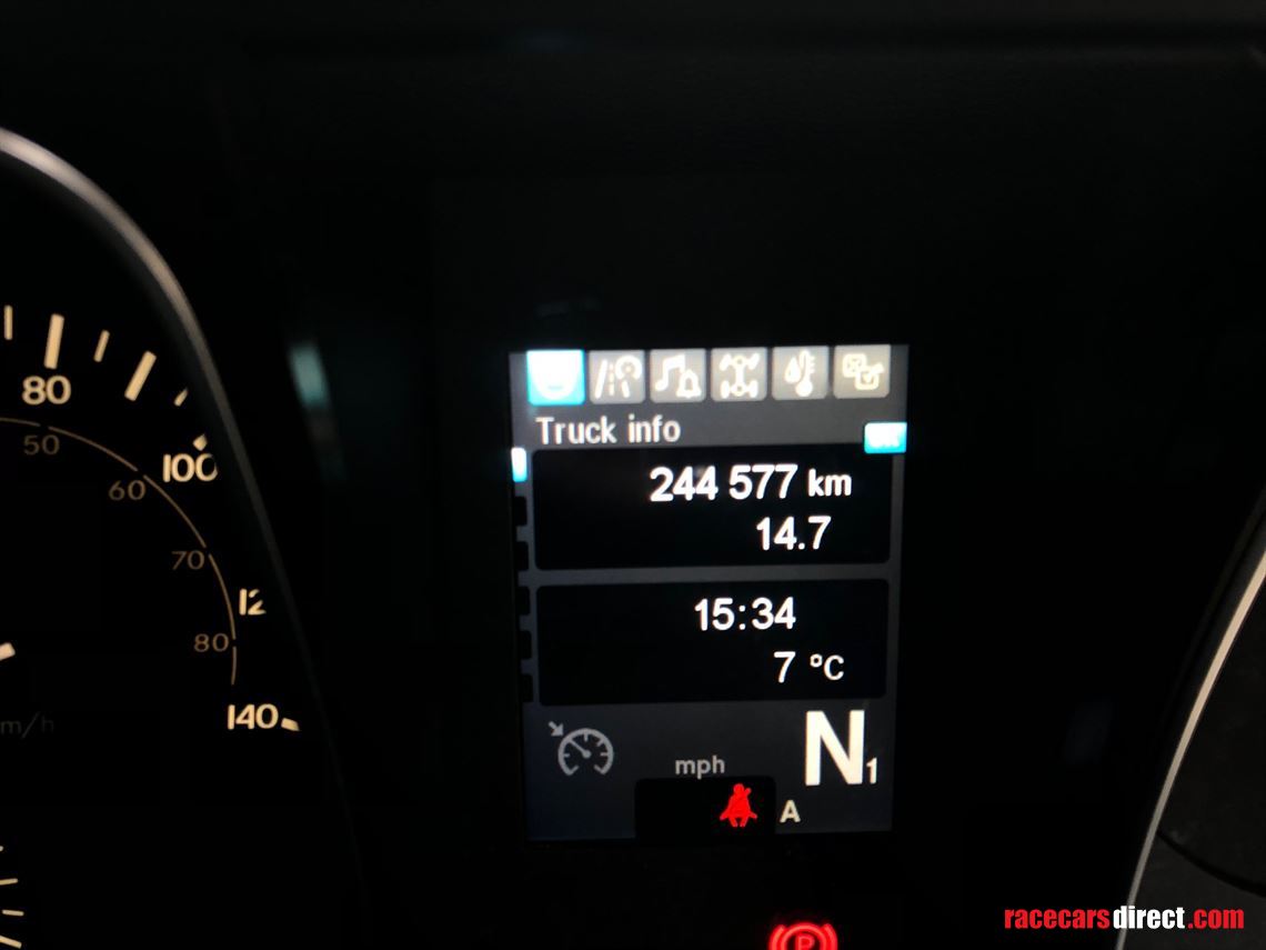 race-transporter-and-tractor-unit-with-awning