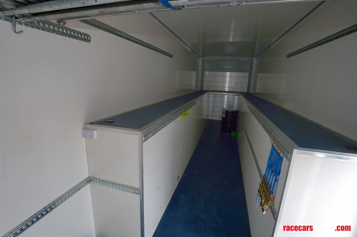 race-transporter-and-tractor-unit-with-awning