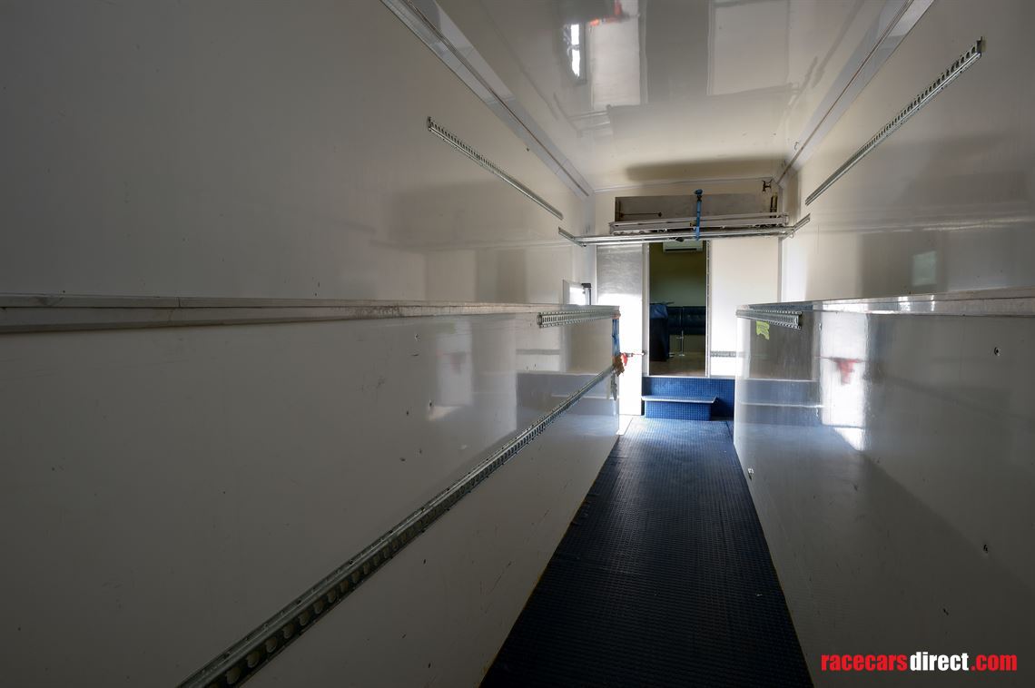 race-transporter-and-tractor-unit-with-awning